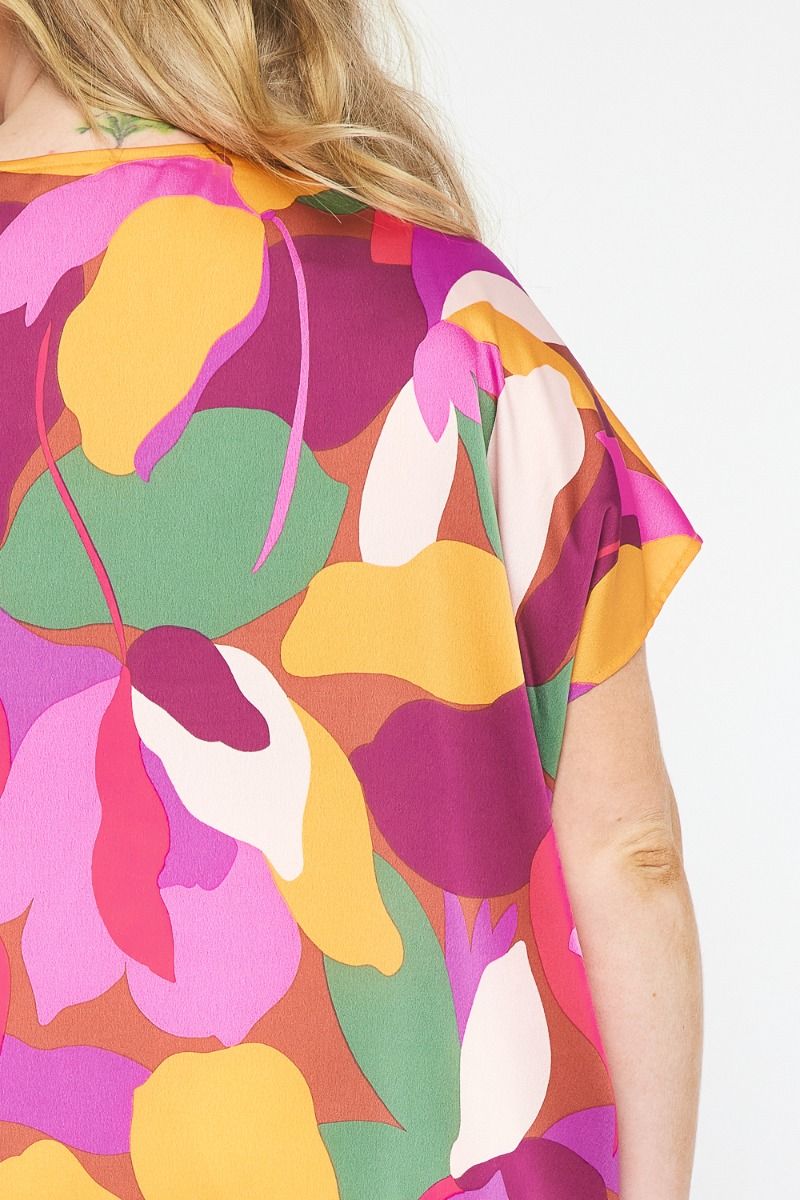 The Rouge Floral Print V-Neck Curve +